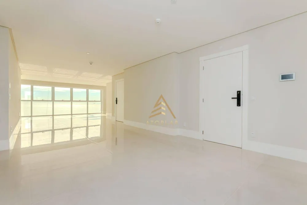 Apartamento, 4 quartos, 194 m² - Foto 2