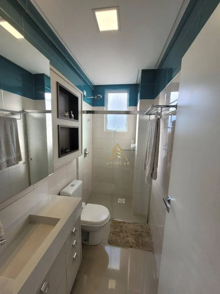 Apartamento, 3 quartos, 130 m² - Foto 2