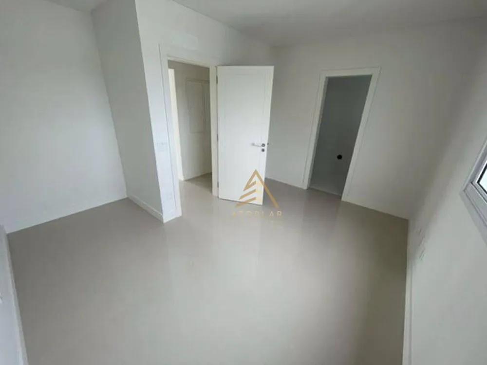 Cobertura, 3 quartos, 240 m² - Foto 1