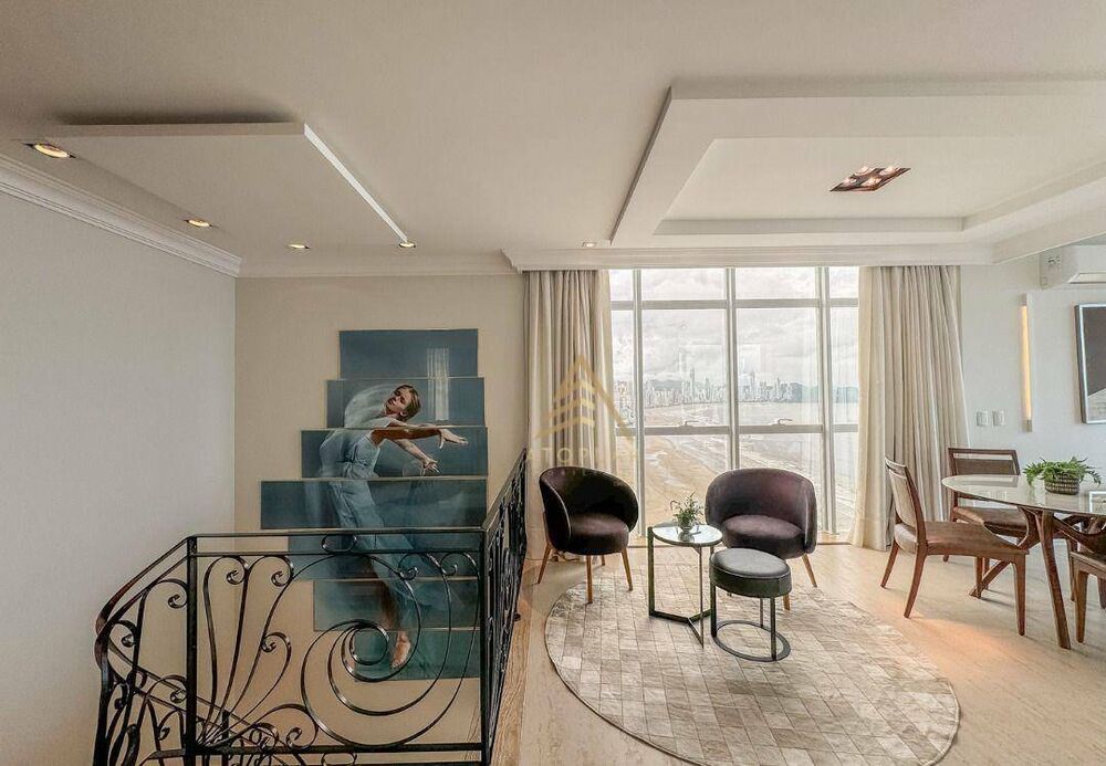 Cobertura à venda com 3 quartos, 273m² - Foto 2