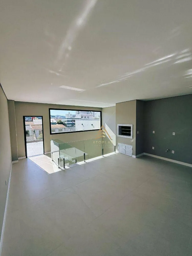 Sobrado, 3 quartos, 247 m² - Foto 2