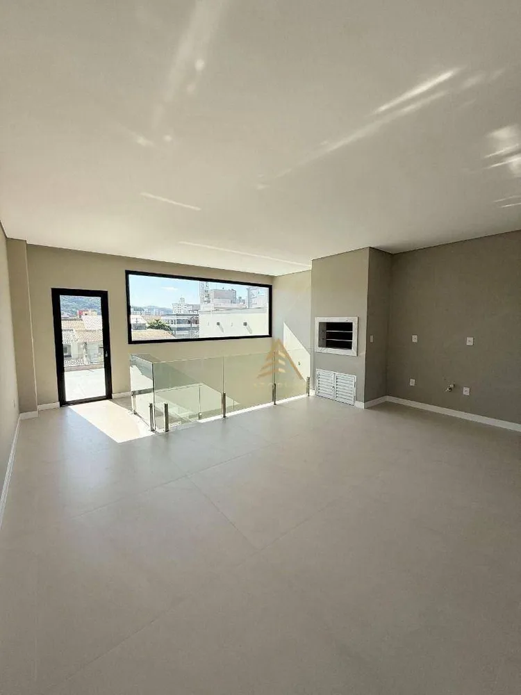 Sobrado, 3 quartos, 247 m² - Foto 3