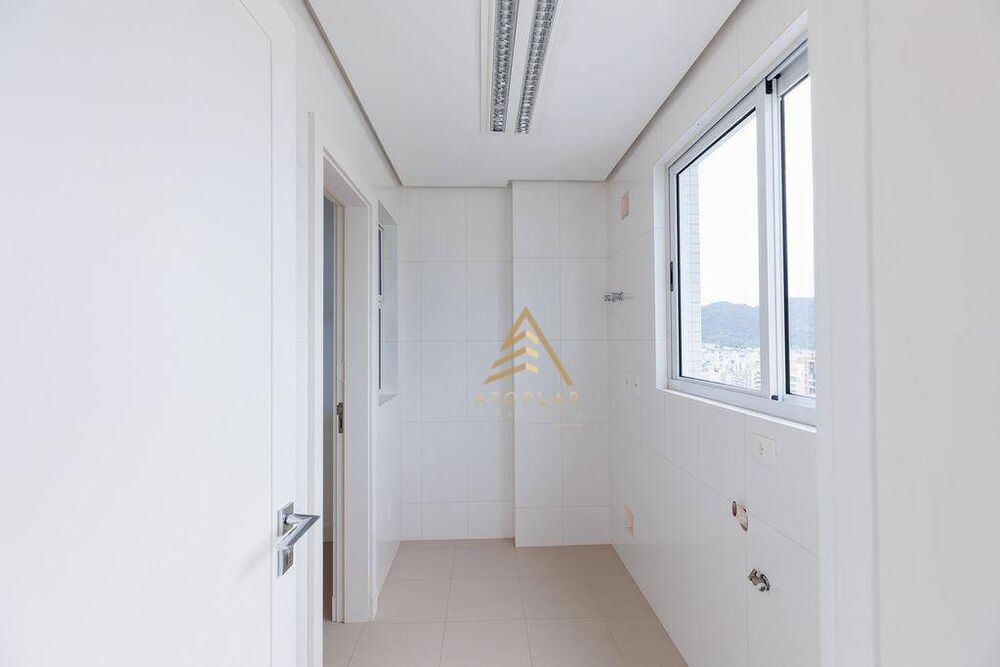 Apartamento, 2 quartos, 252 m² - Foto 2