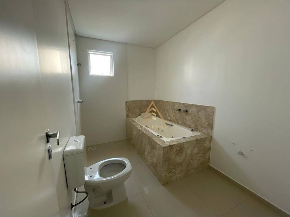 Apartamento, 3 quartos, 159 m² - Foto 2