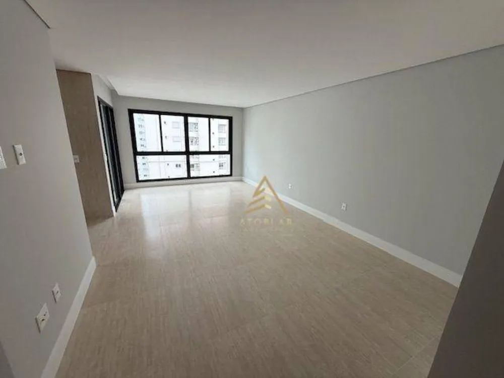 Apartamento, 3 quartos, 120 m² - Foto 2