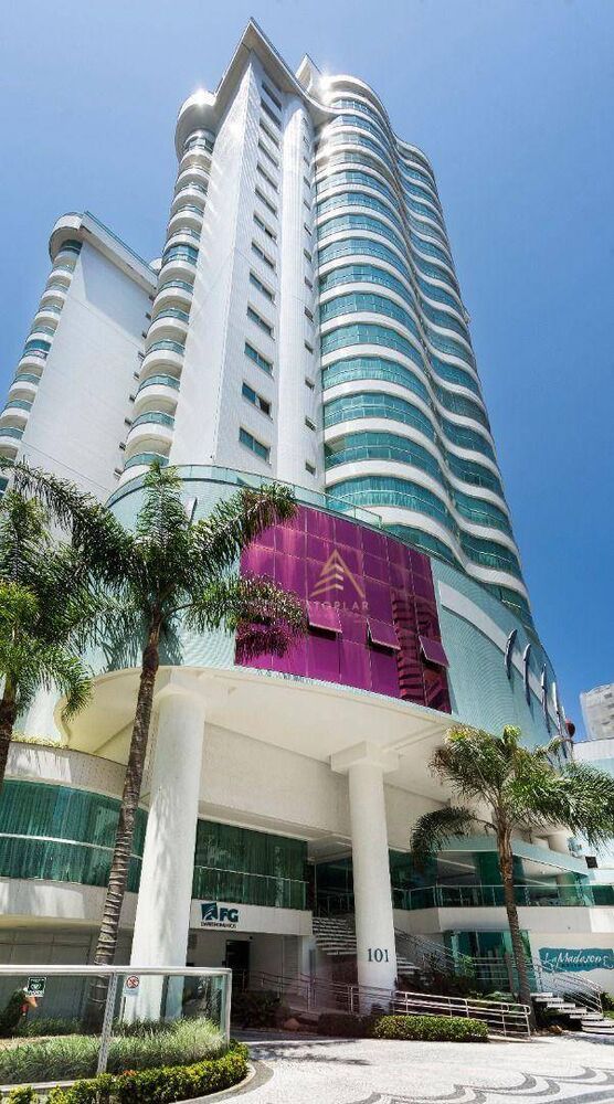 Apartamento, 3 quartos, 138 m² - Foto 1