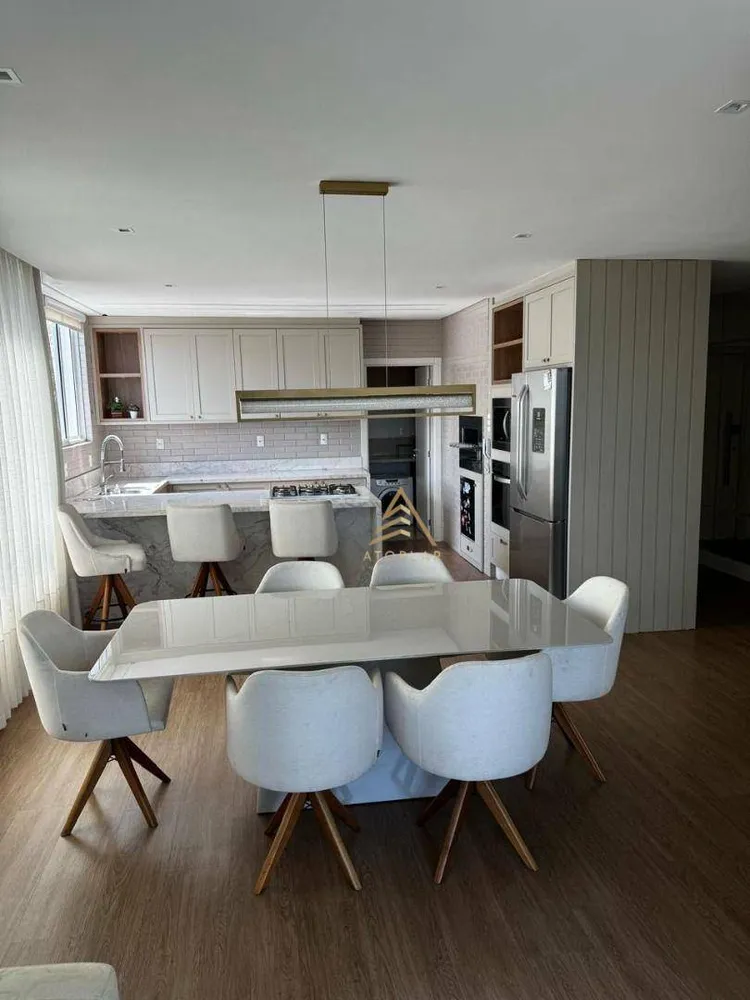 Apartamento, 3 quartos, 130 m² - Foto 2