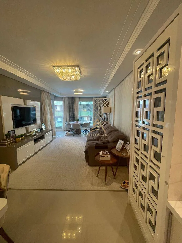 Apartamento, 3 quartos, 138 m² - Foto 1