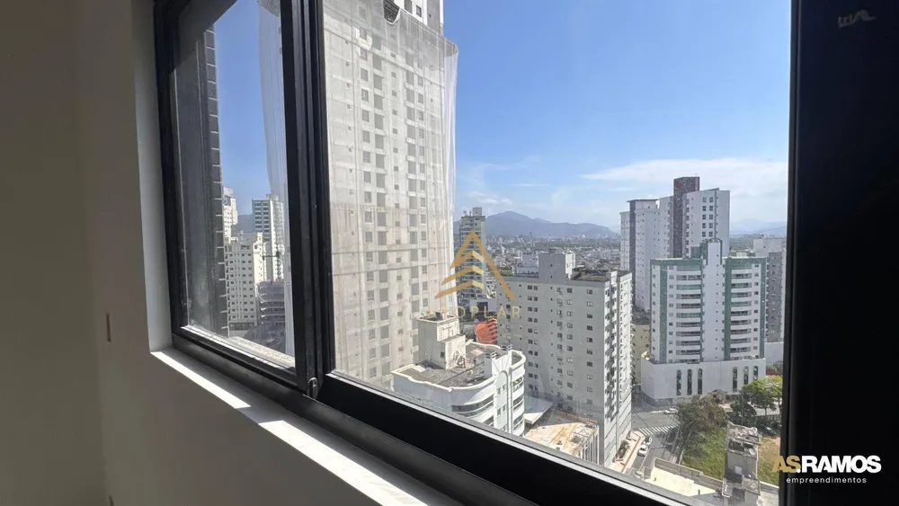 Apartamento, 3 quartos, 131 m² - Foto 2