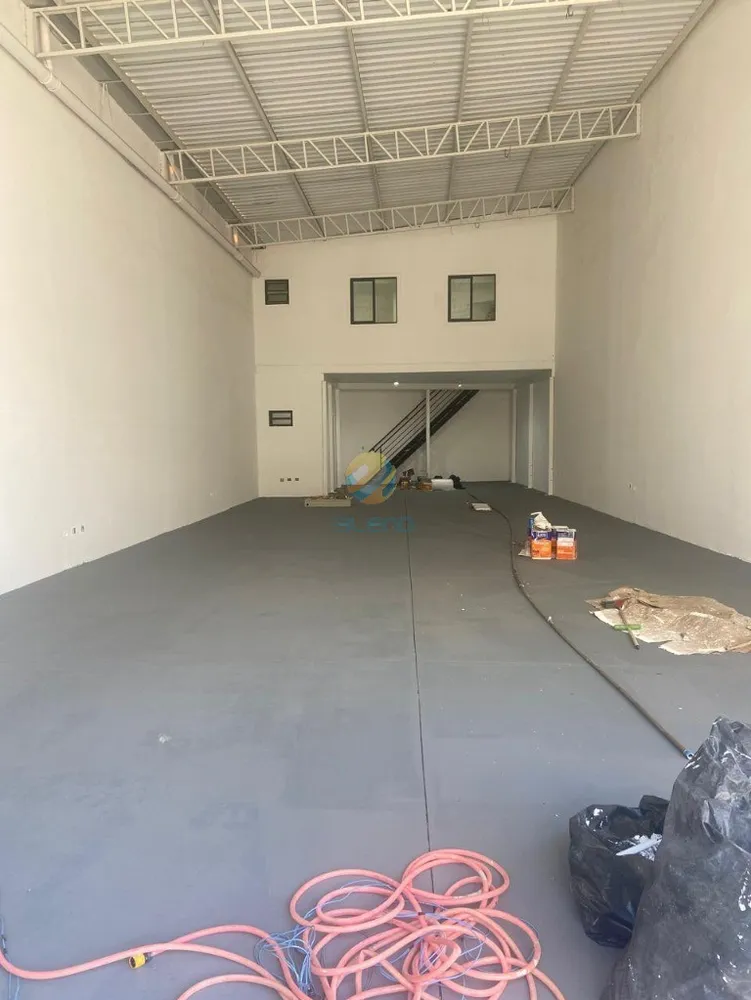 Loja-Salão, 200 m² - Foto 2