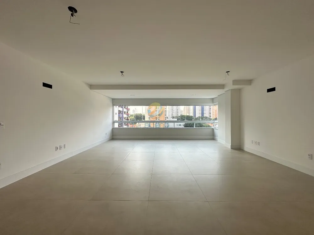 Apartamento, 3 quartos, 190 m² - Foto 2