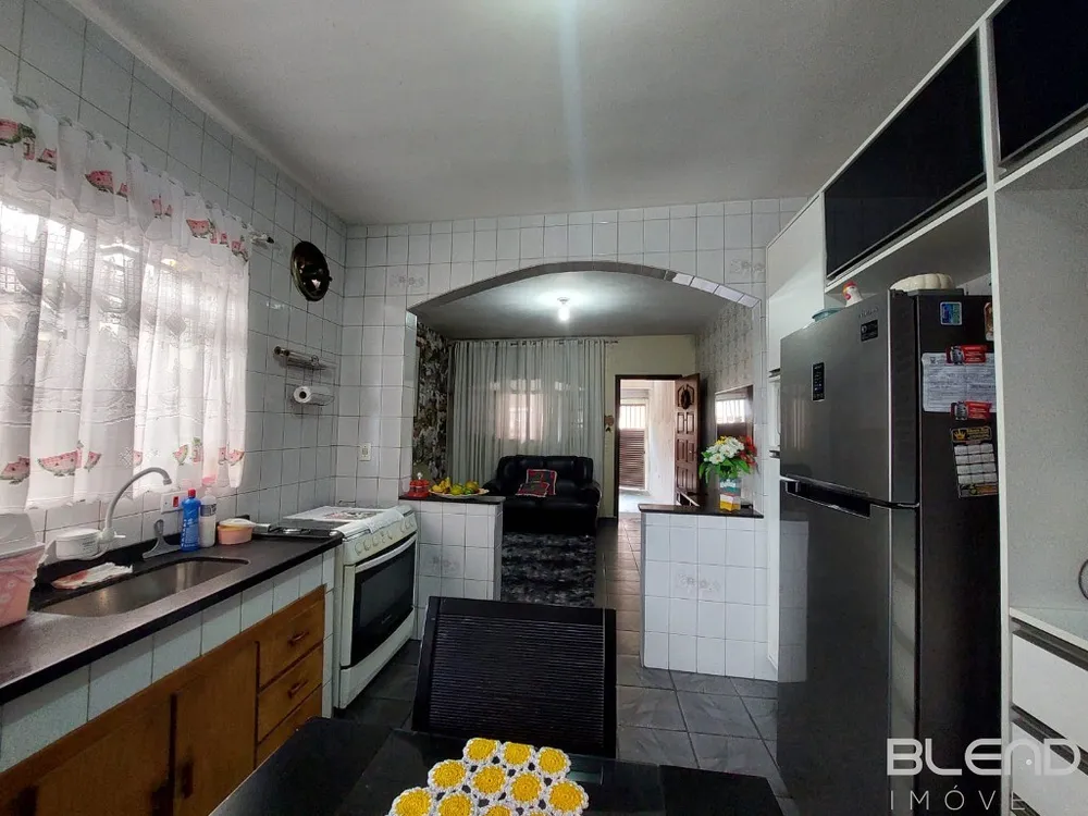 Casa, 5 quartos, 158 m² - Foto 6