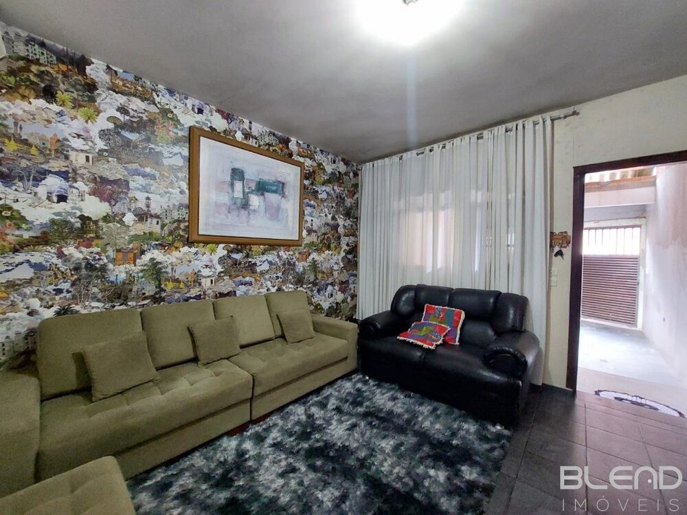 Casa, 5 quartos, 158 m² - Foto 1