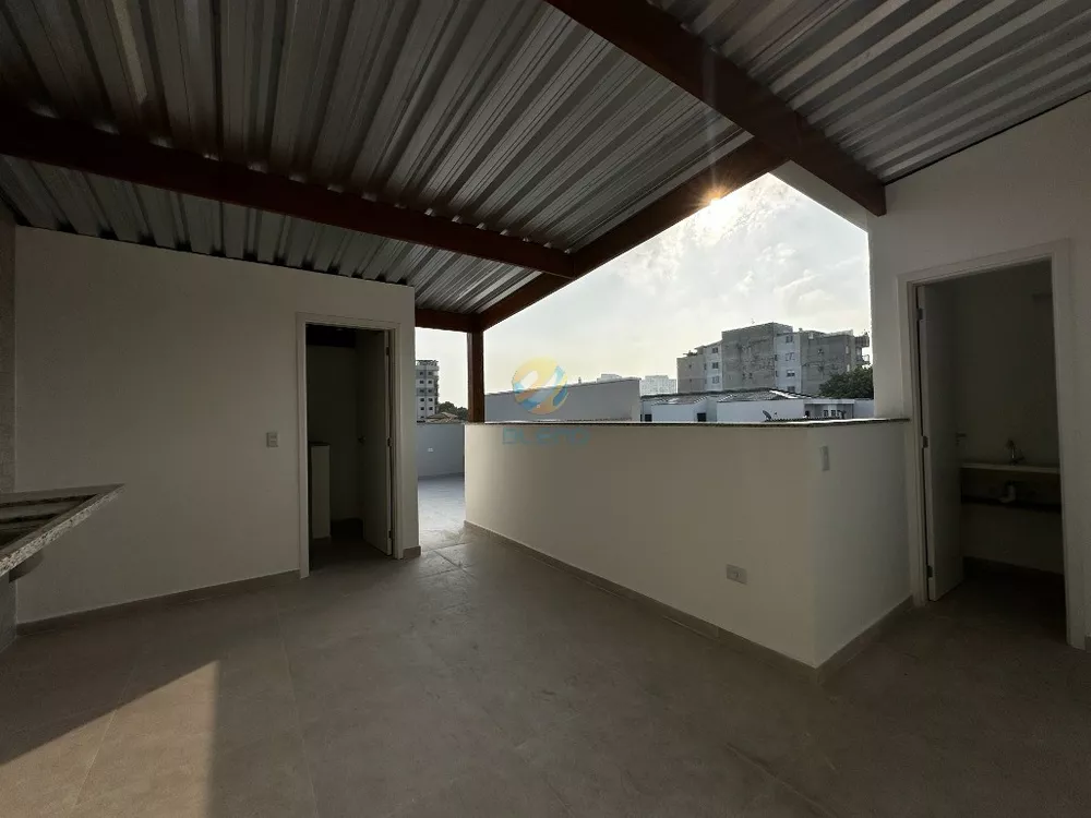 Cobertura à venda com 2 quartos, 109m² - Foto 2