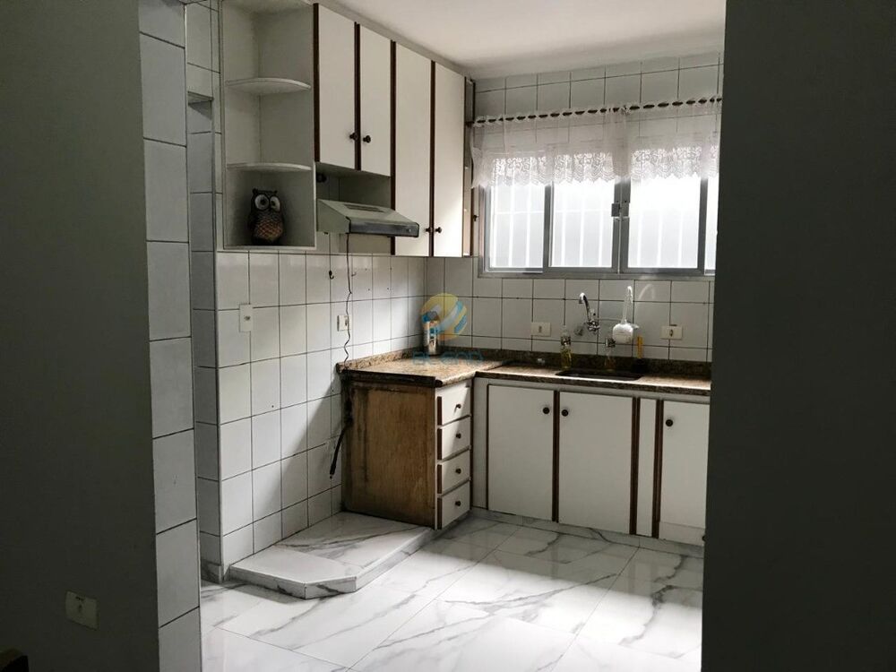 Casa, 5 quartos, 258 m² - Foto 1