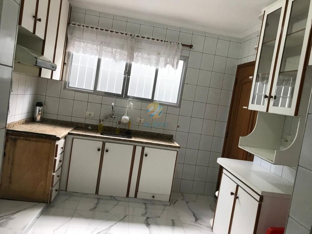 Casa, 5 quartos, 258 m² - Foto 2