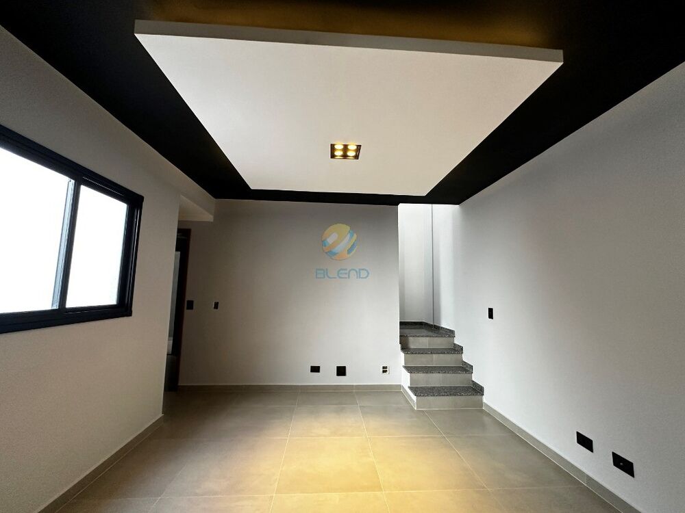 Cobertura à venda com 2 quartos, 87m² - Foto 4