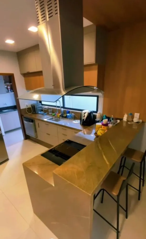 Casa, 4 quartos, 252 m² - Foto 39
