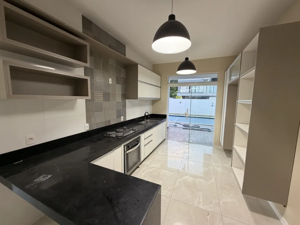 Casa, 4 quartos, 270 m² - Foto 40