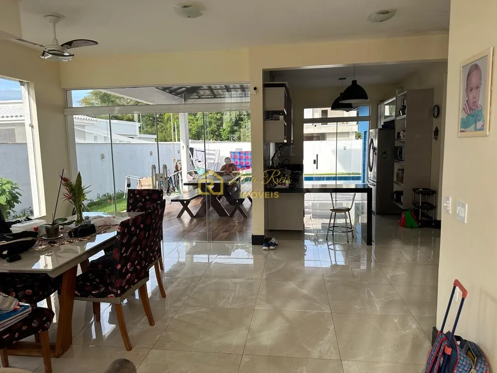 Casa, 4 quartos, 270 m² - Foto 9
