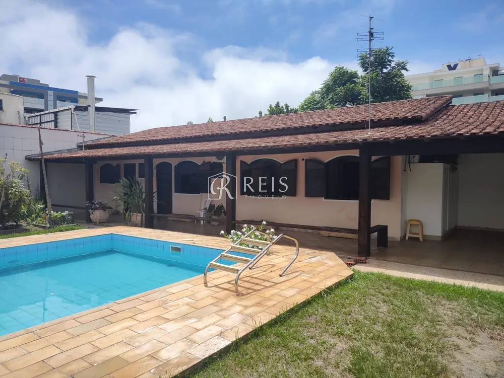 Casa, 5 quartos, 200 m² - Foto 1