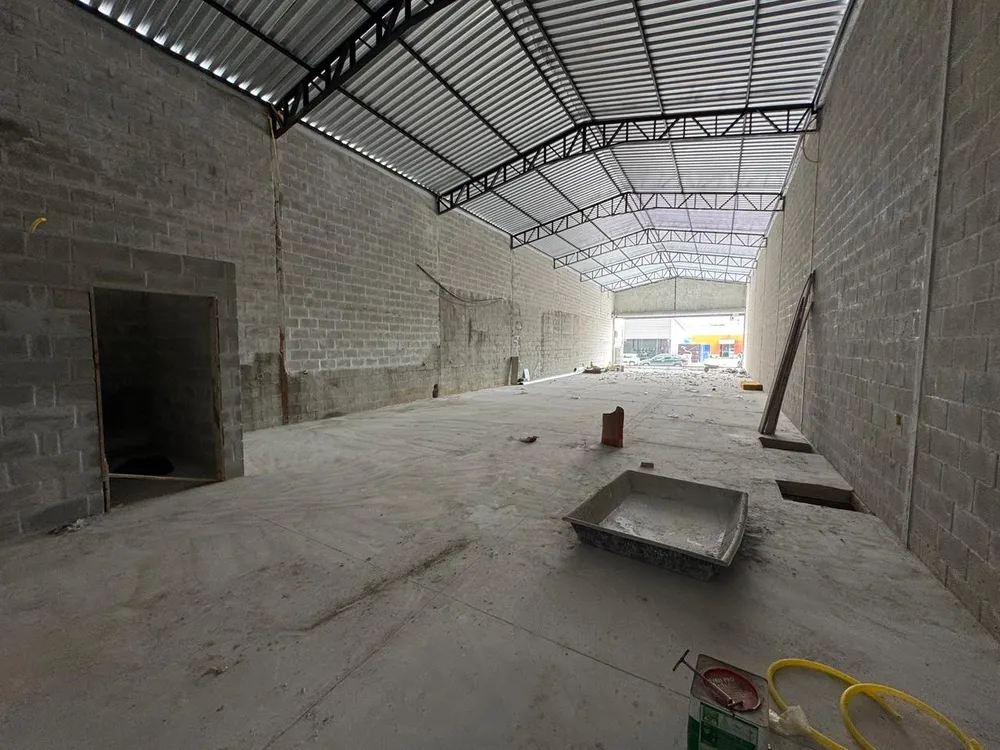 Depósito-Galpão, 700 m² - Foto 1
