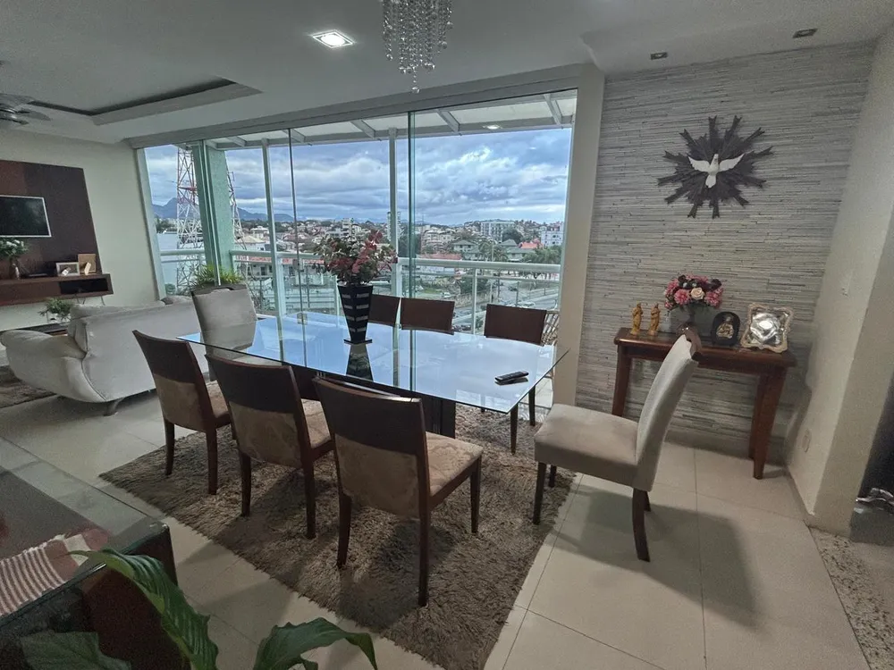 Apartamento, 3 quartos, 250 m² - Foto 1