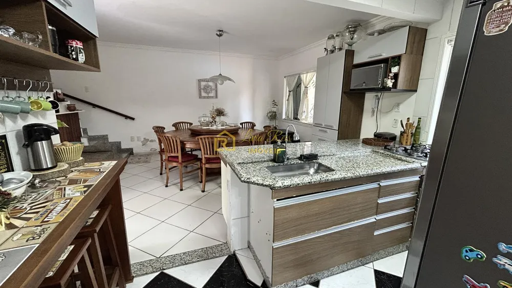 Casa, 3 quartos, 220 m² - Foto 36