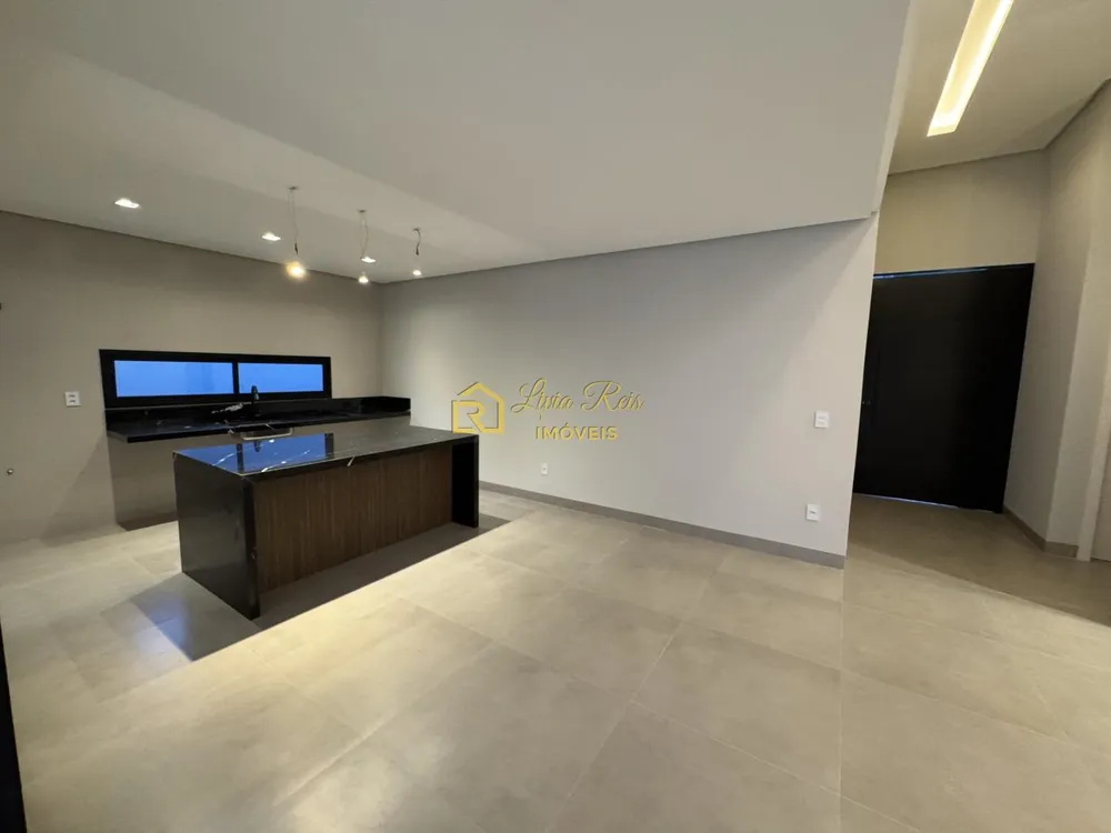 Casa, 4 quartos, 230 m² - Foto 30