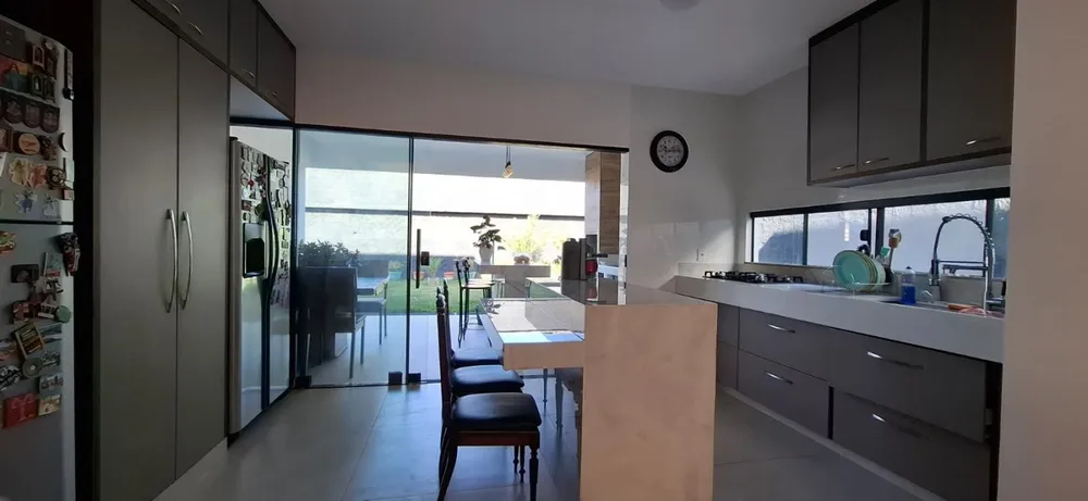 Casa, 4 quartos, 250 m² - Foto 56