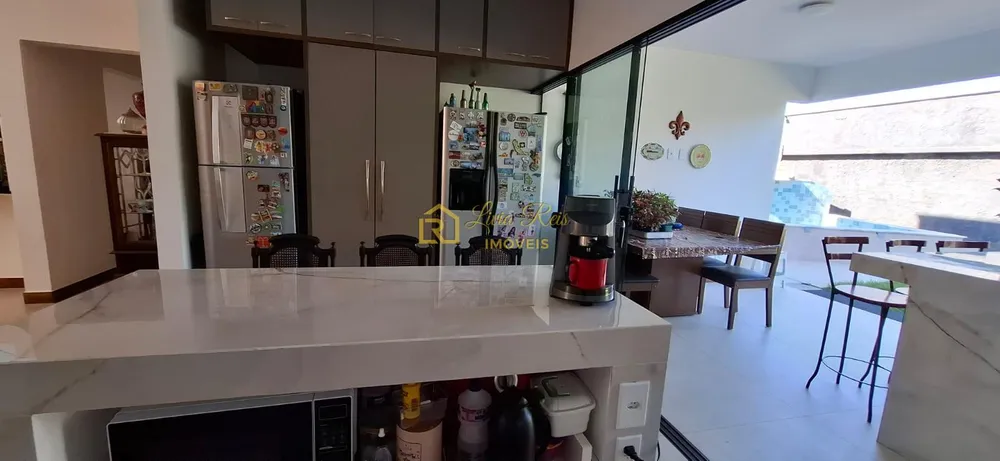 Casa, 4 quartos, 250 m² - Foto 8