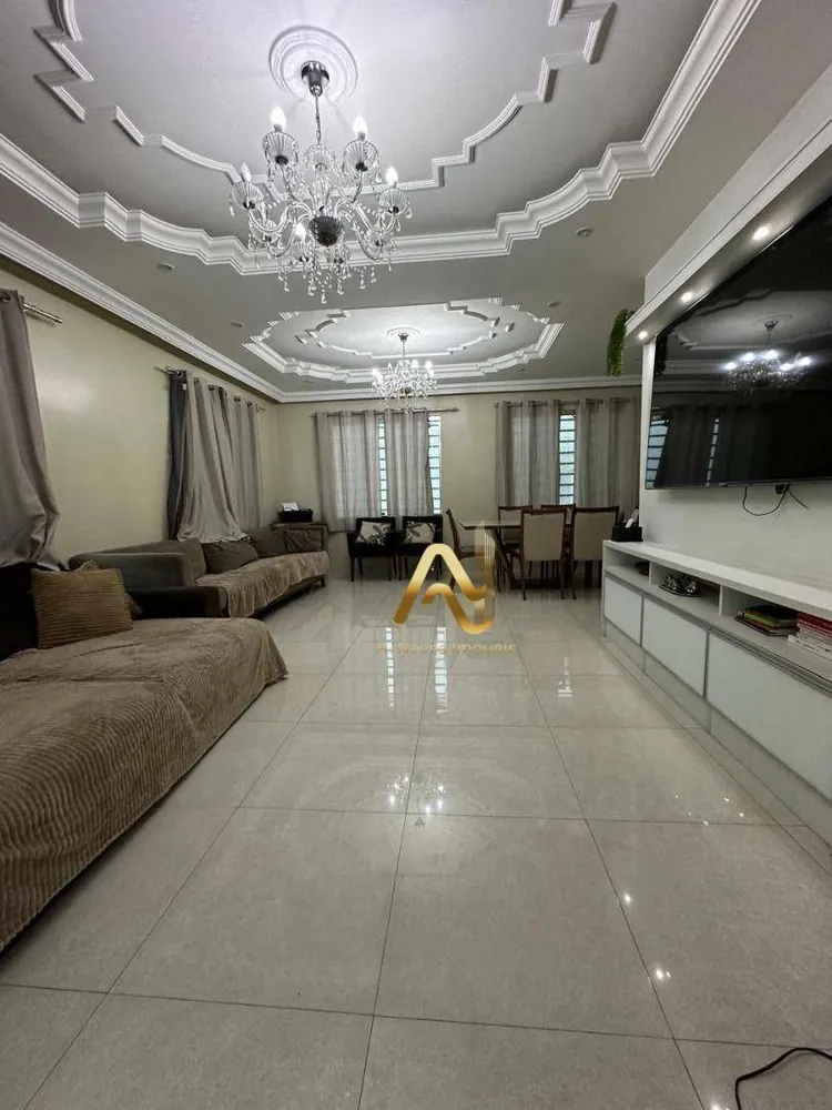 Casa, 3 quartos, 137 m² - Foto 1