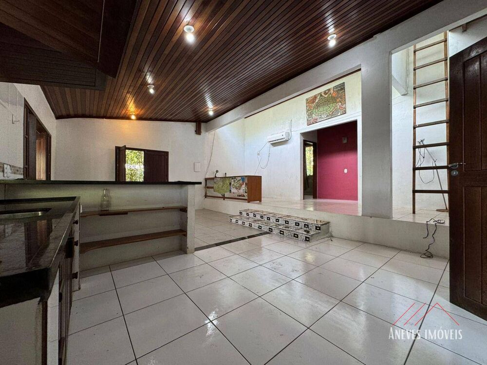 Casa, 3 quartos, 200 m² - Foto 6