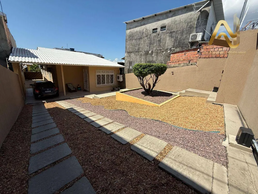 Casa, 4 quartos, 158 m² - Foto 1