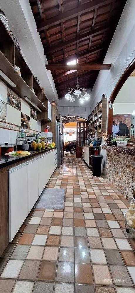 Casa, 3 quartos, 250 m² - Foto 6