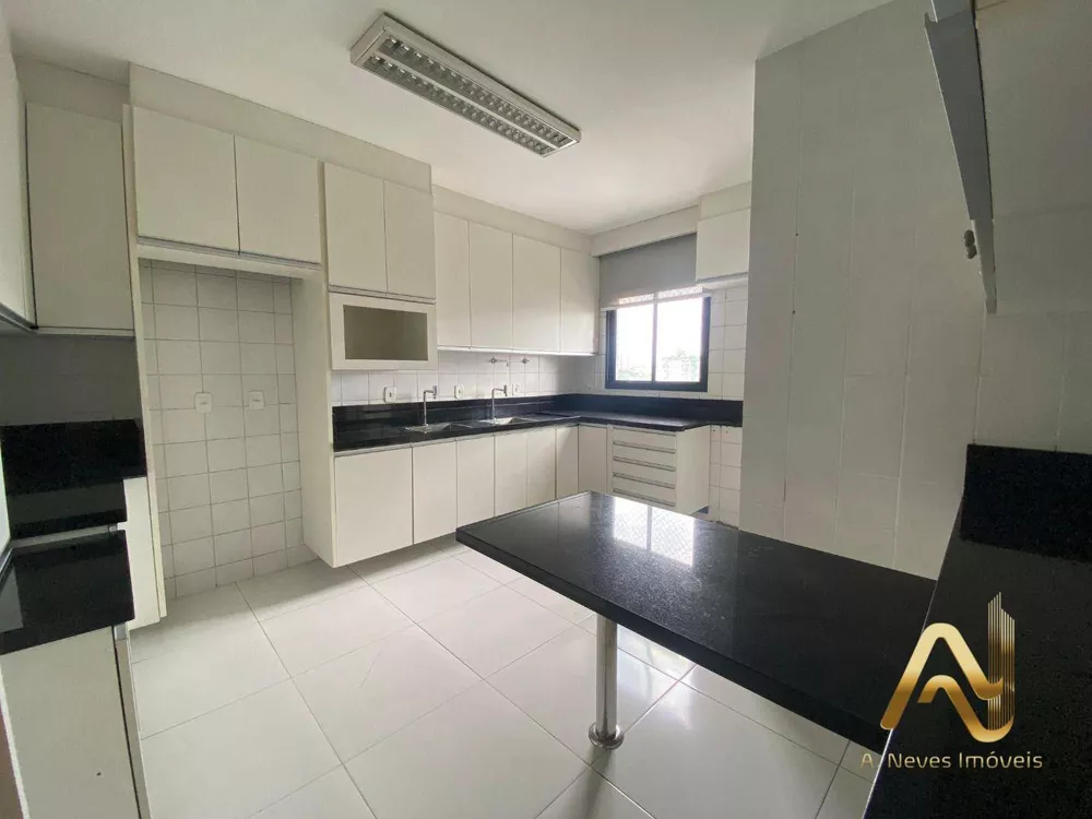 Apartamento, 4 quartos, 205 m² - Foto 2