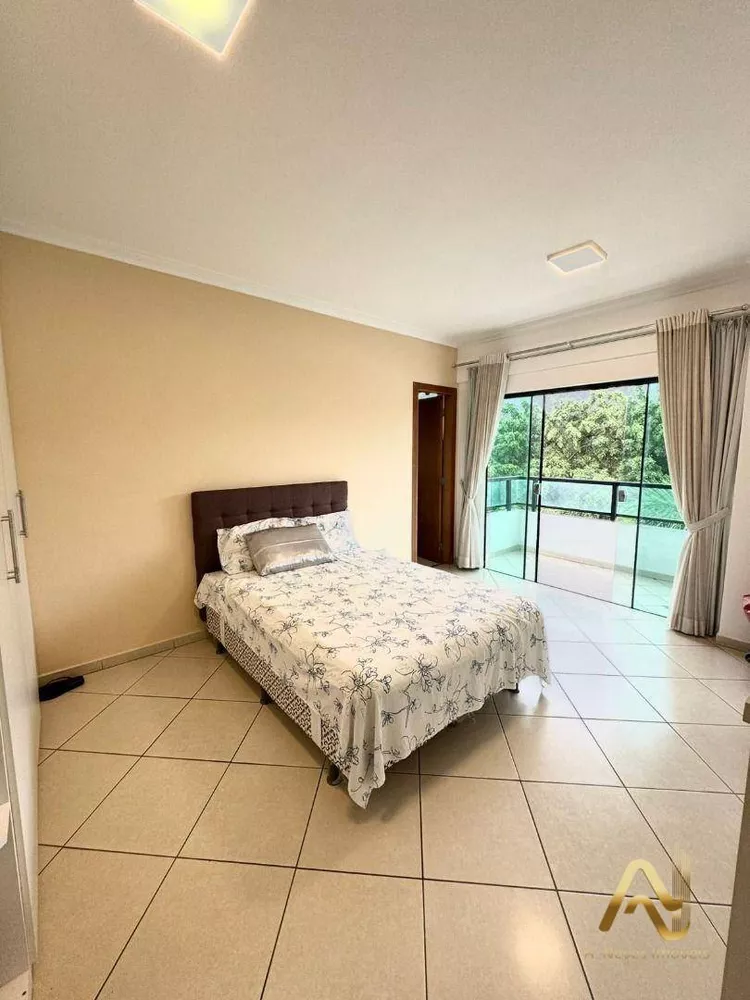 Apartamento, 3 quartos, 200 m² - Foto 4