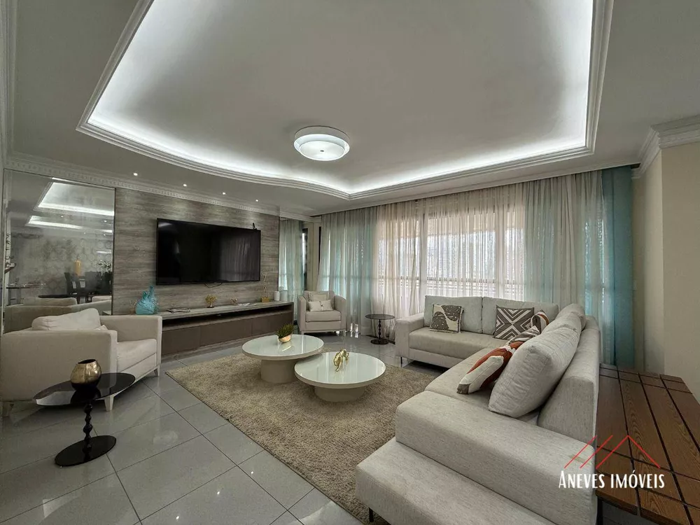 Apartamento, 3 quartos, 221 m² - Foto 4