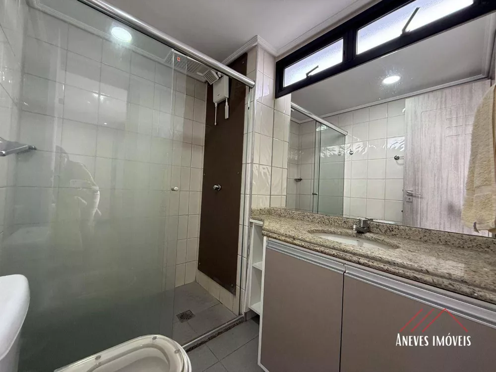 Apartamento, 3 quartos, 221 m² - Foto 1