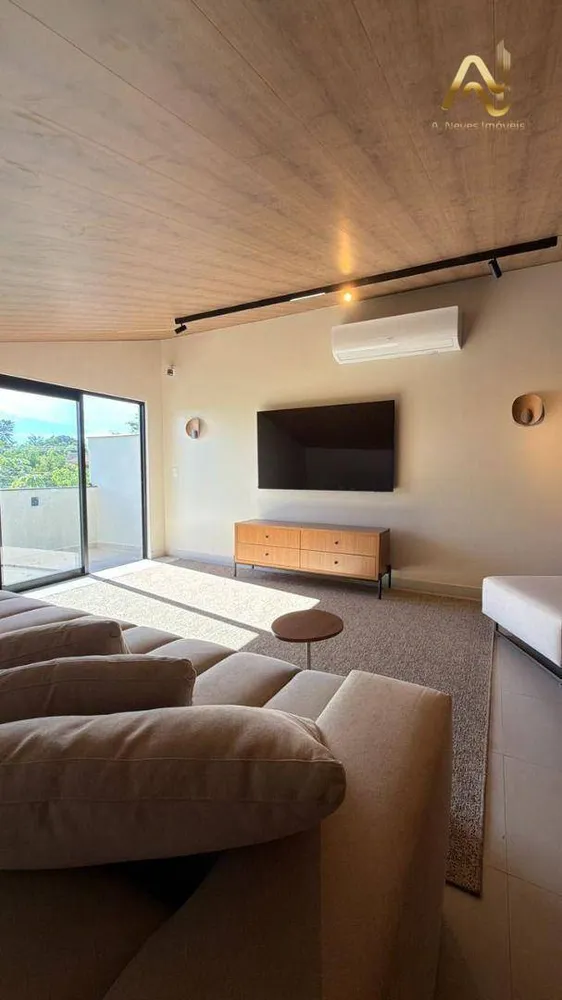 Sítio, 5 quartos, 1500 m² - Foto 1
