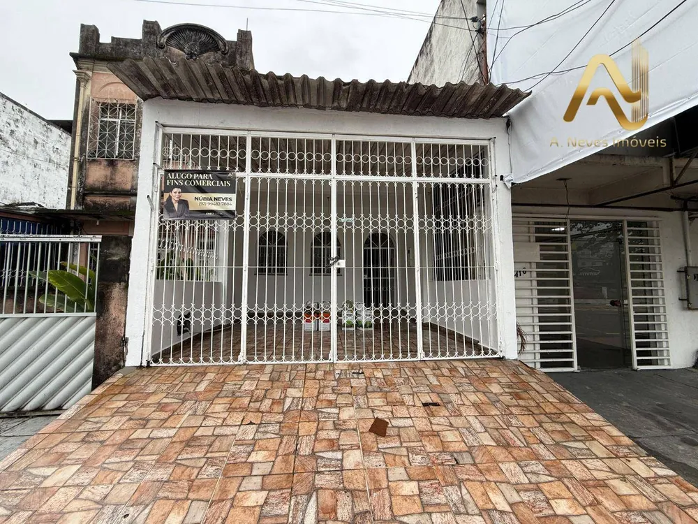Casa, 3 quartos, 200 m² - Foto 1
