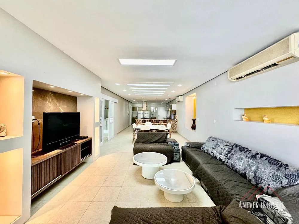 Casa, 5 quartos, 700 m² - Foto 1