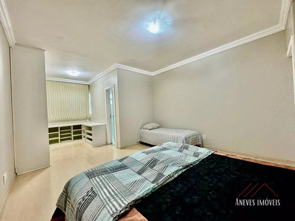 Casa, 5 quartos, 700 m² - Foto 4