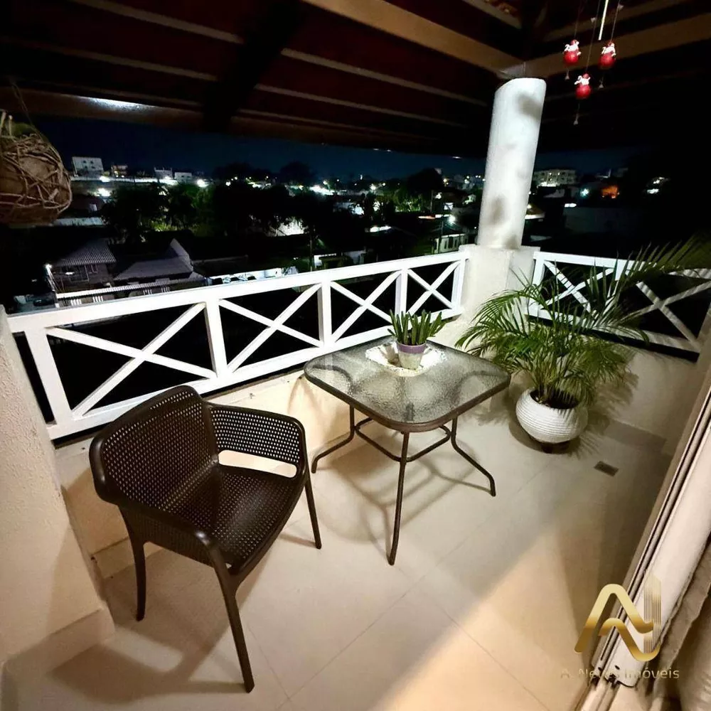 Apartamento, 3 quartos, 197 m² - Foto 2