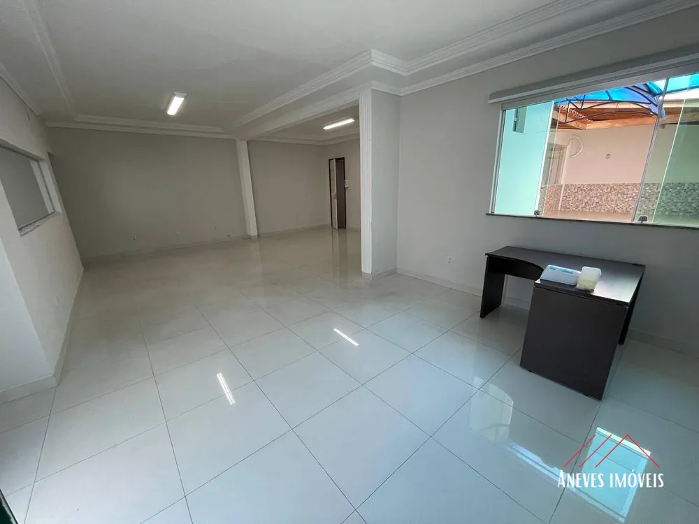 Casa, 5 quartos, 270 m² - Foto 3