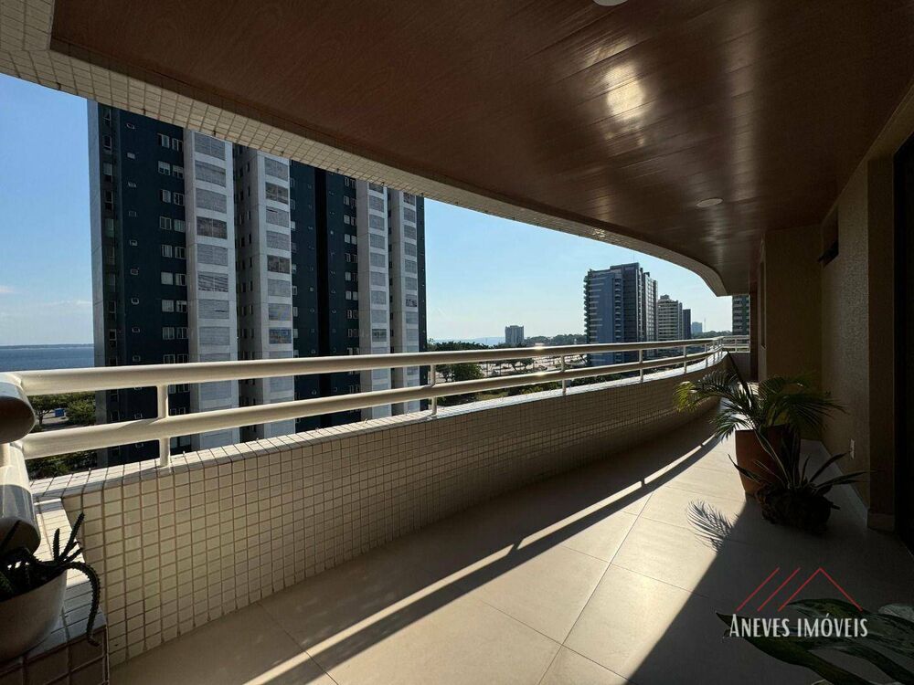Apartamento à venda com 4 quartos, 165m² - Foto 1
