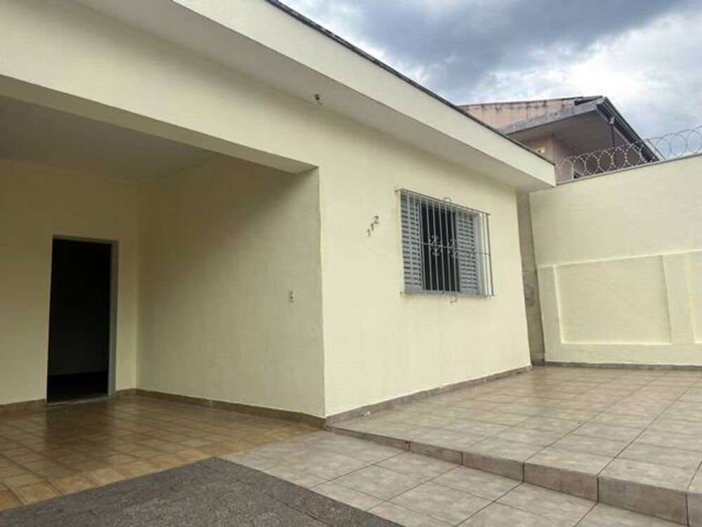 Casa à venda com 3 quartos, 160m² - Foto 1