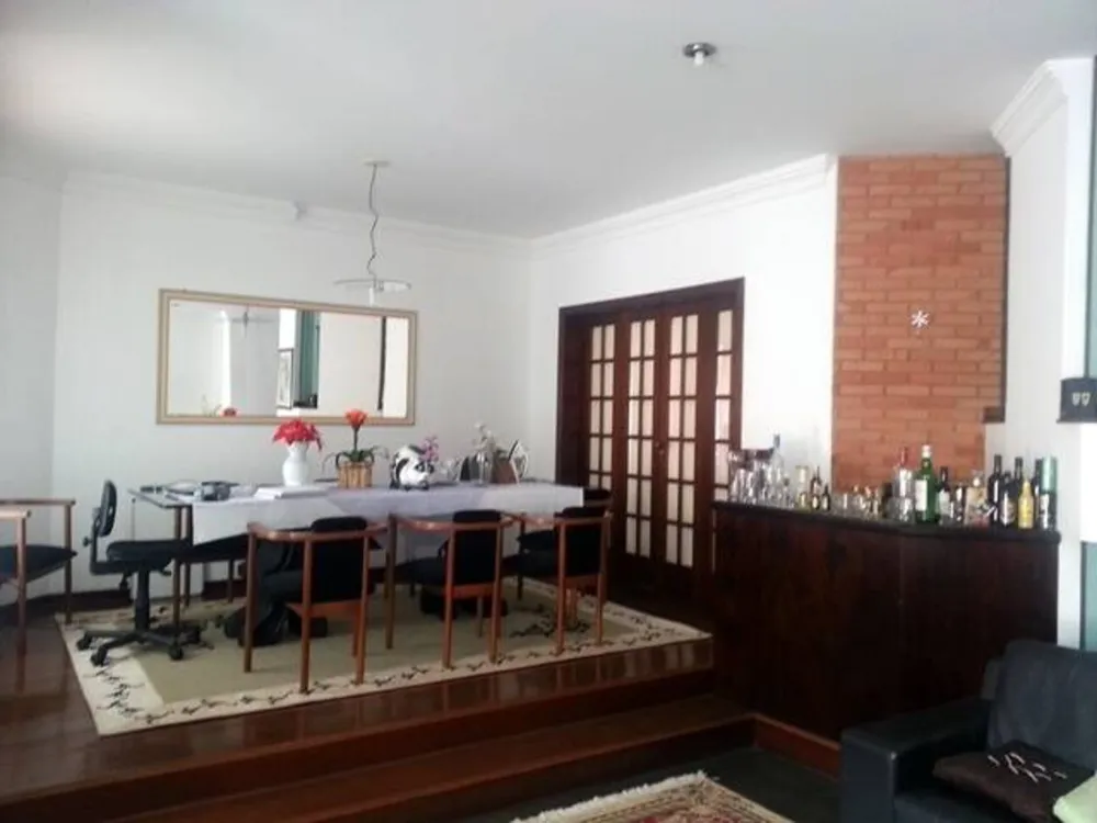 Casa, 3 quartos, 320 m² - Foto 1