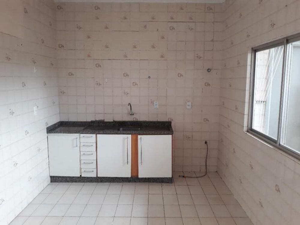 Apartamento à venda com 3 quartos, 90m² - Foto 3