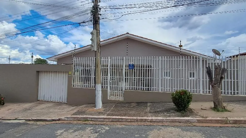Casa, 3 quartos, 275 m² - Foto 1
